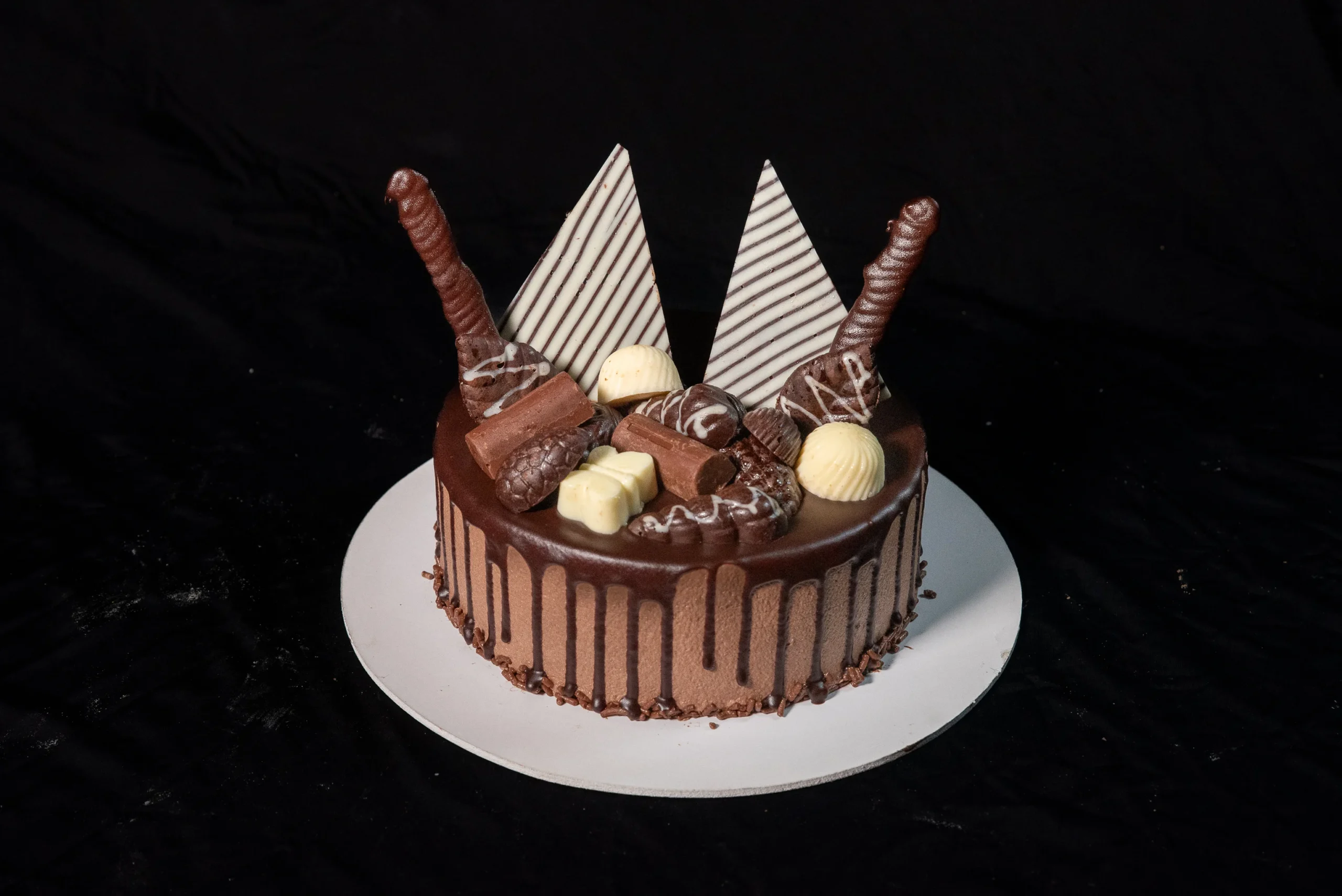 Chocolate Deco Cake